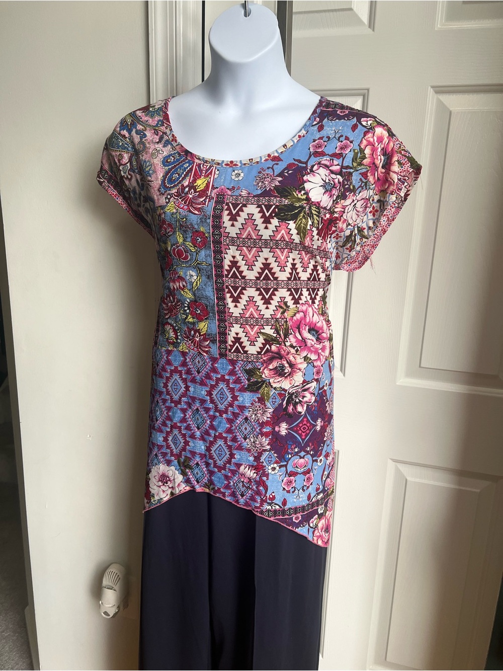Cha Cha Vente Floral Hi-Low Purple & Pink Short Sleeve Top